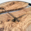 Wanduhr Olivenholz HOLZLIEBE Unikat von HOLZVERLIEBT Massivholz in Handarbeit lautlos